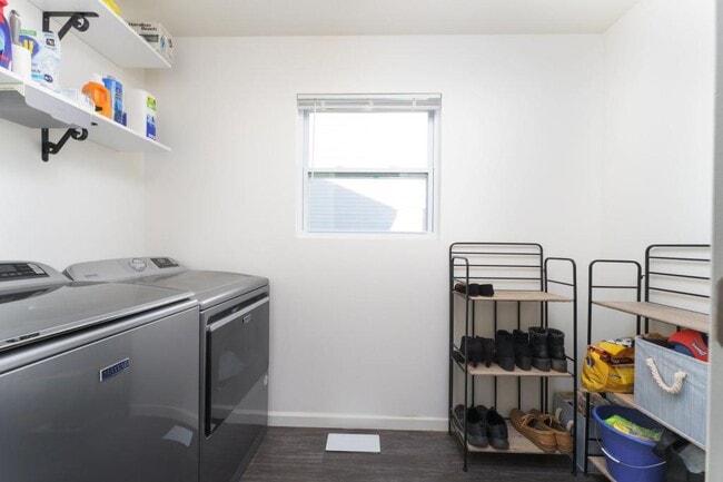 Building Photo - 2783 Au Gres River Dr