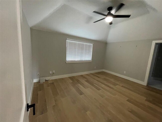Building Photo - 709 Regency Ct