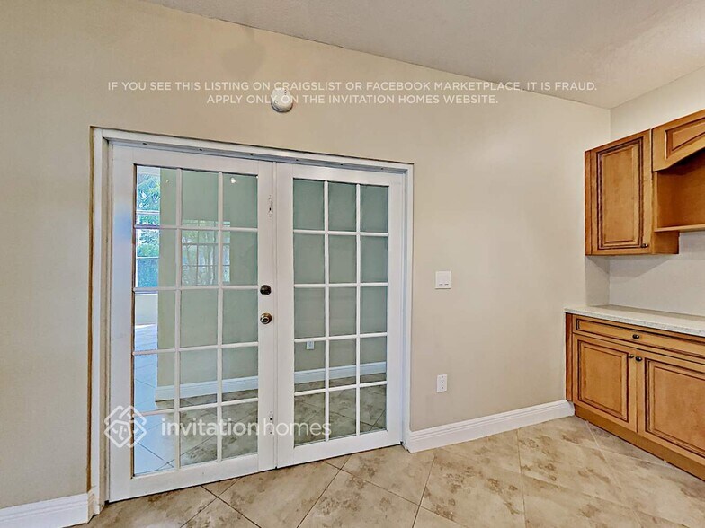 Building Photo - 15250 SW 51st St