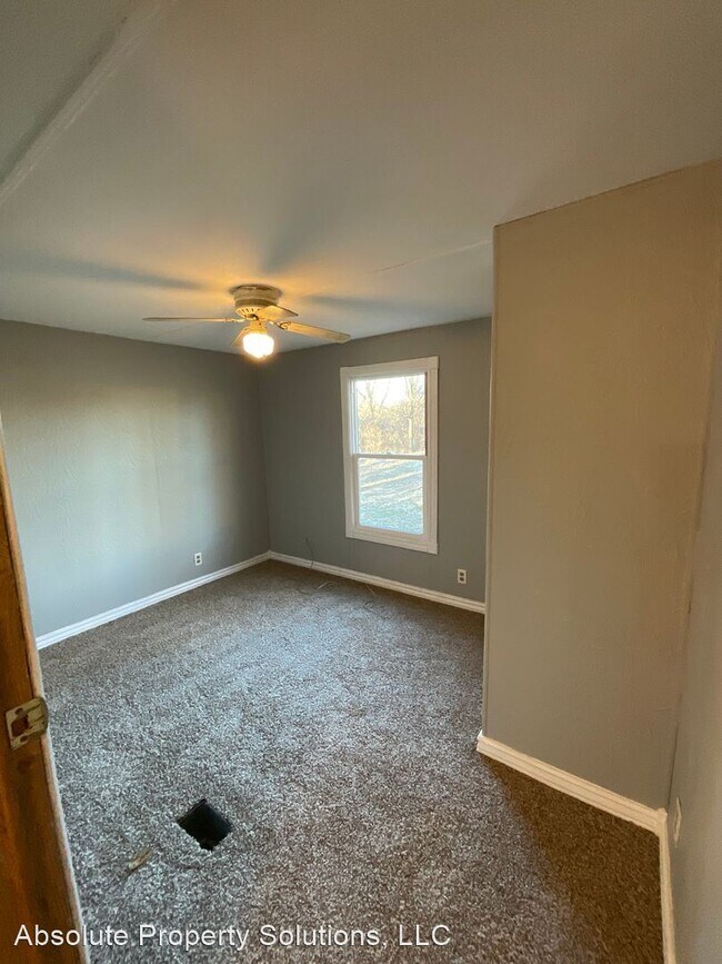 Building Photo - 3 br, 2 bath House - 6993 N Farm Rd 69