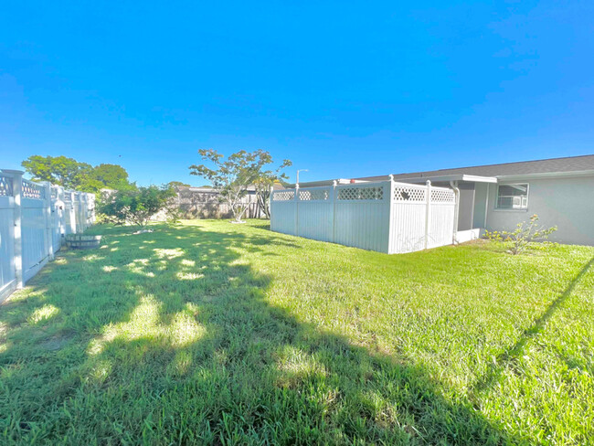 Building Photo - 7220 Castanea Dr