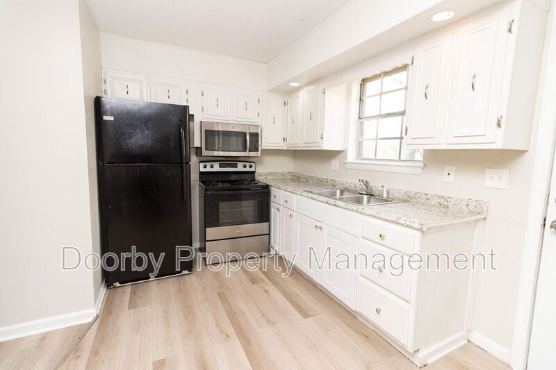 Building Photo - 4598 Plaza Hills Ln