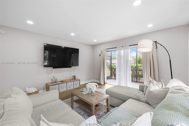 Building Photo - 6100 S Falls Cir Dr