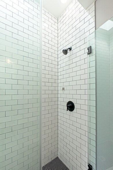 Building Photo - 1219 Wylie St NE