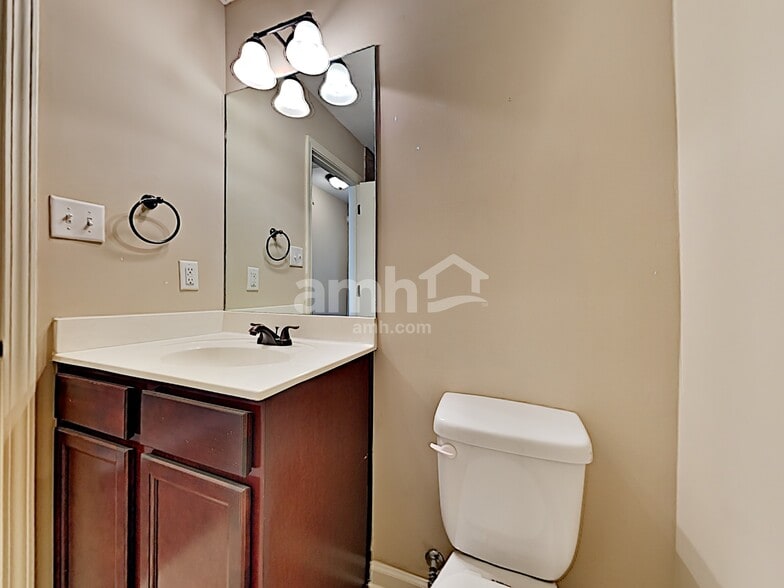 Building Photo - 1229 Carlton Ridge Dr