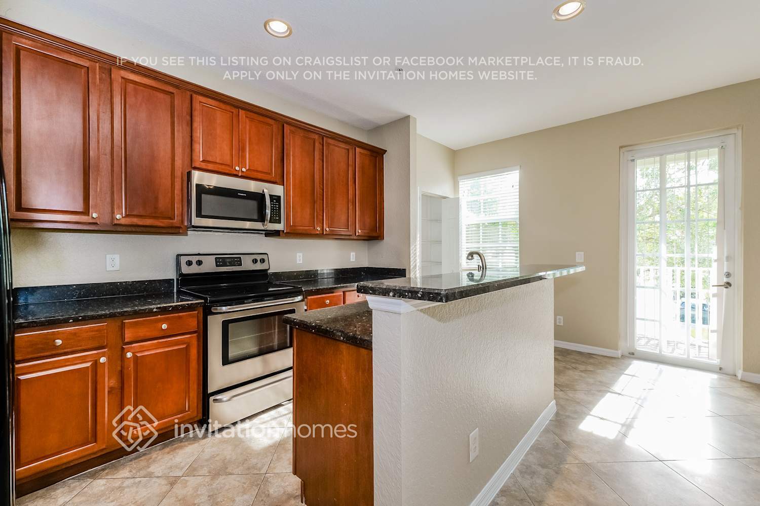 Building Photo - 253 E Bay Cedar Cir