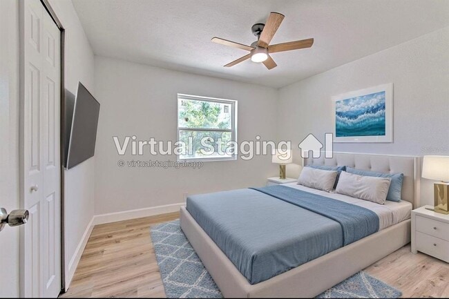 Building Photo - 2002 E Hanna Ave