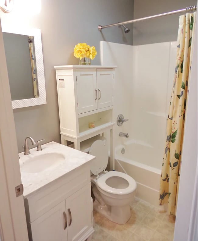 Building Photo - Beautiful end condo in great Powell location!!