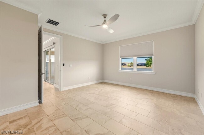 Building Photo - 28021 Sanibel Sands St