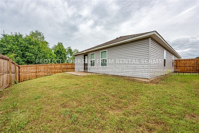 Building Photo - 968 S Brambling Ln