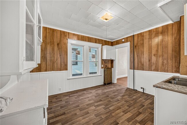 Building Photo - 563 Humboldt Pkwy