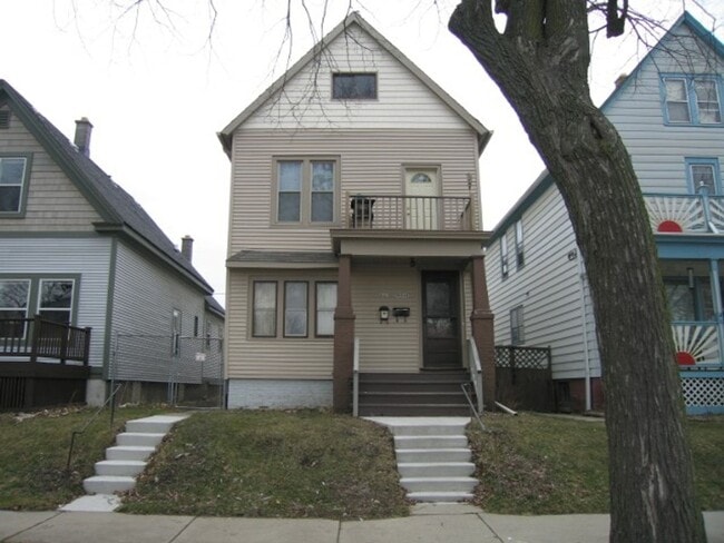 Primary Photo - 3023 N Bremen St