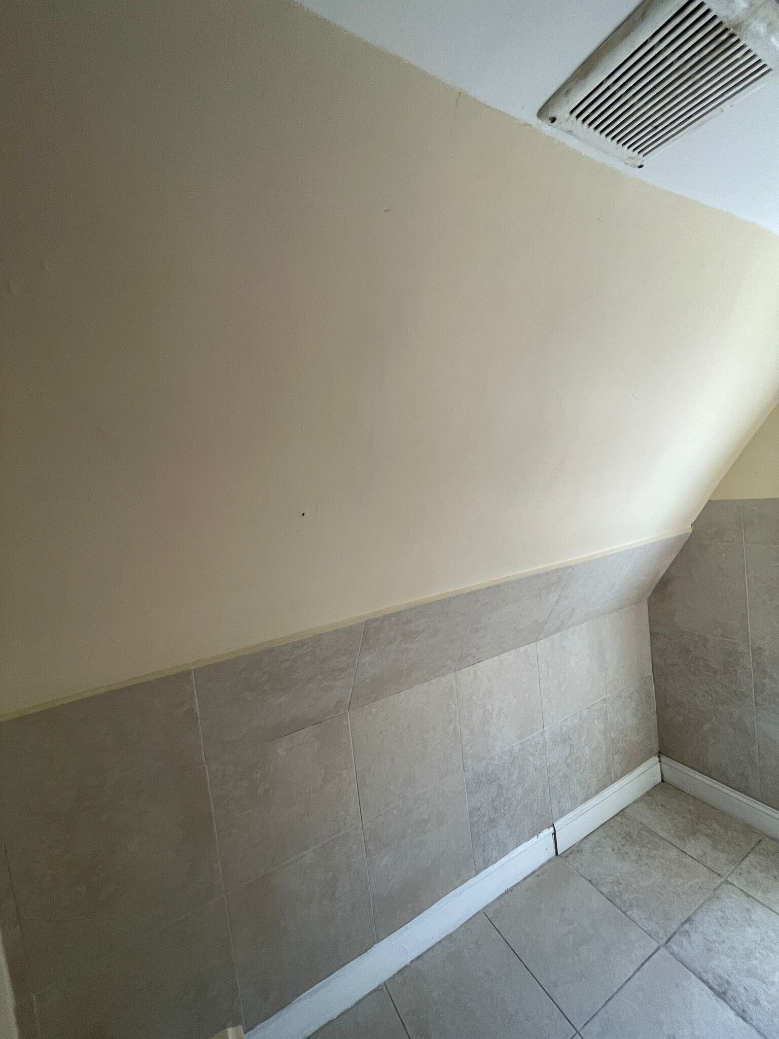 Building Photo - 3215 Summer St