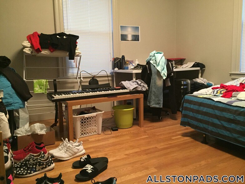 Building Photo - 19 Greylock Rd