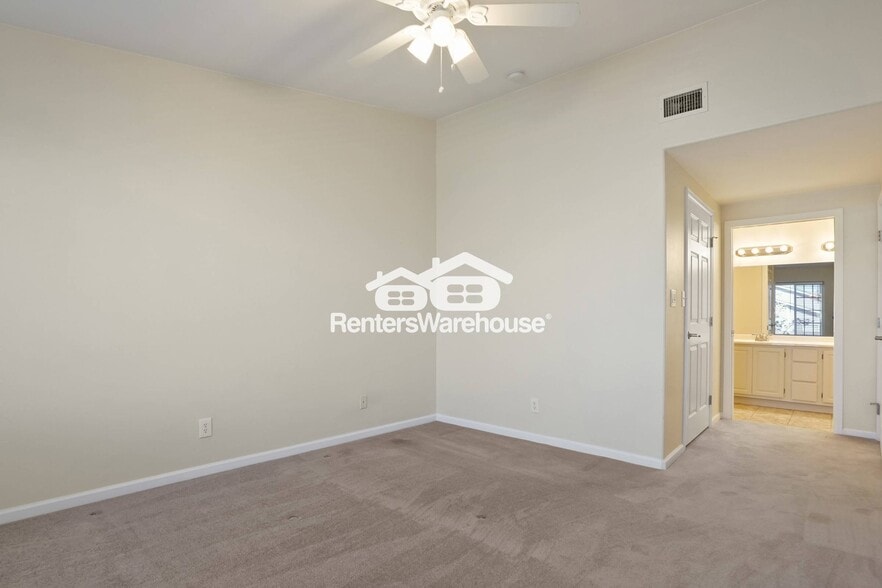 Building Photo - 3846 E Canyon Ranch Rd