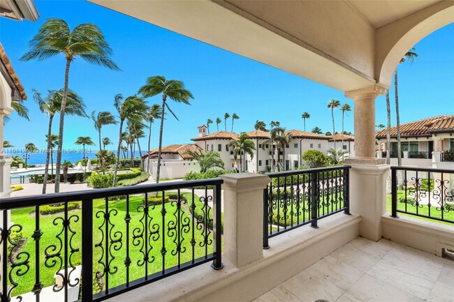 Building Photo - 15723 Fisher Island Dr