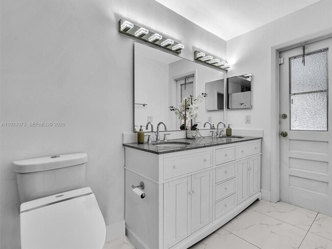 Building Photo - 406 Sailboat Cir