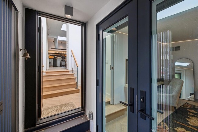 Building Photo - 2783 Filbert St