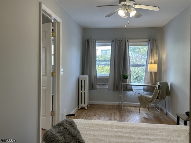 Building Photo - 39 N Mountain Ave