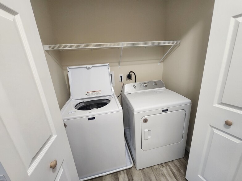 Building Photo - 50 Nicholas Ln