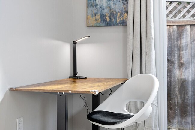 Building Photo - 1817 Andrea Pl