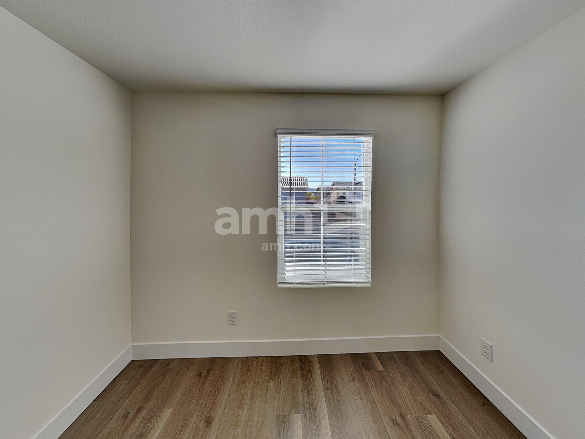 Building Photo - 7786 Hickory King Ave