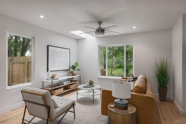 Building Photo - 3006 Burning Oak Dr