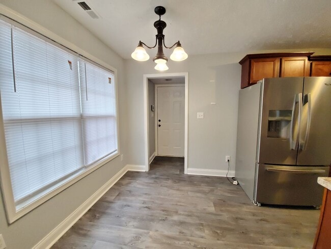 Building Photo - 142 N Copper Creek Dr