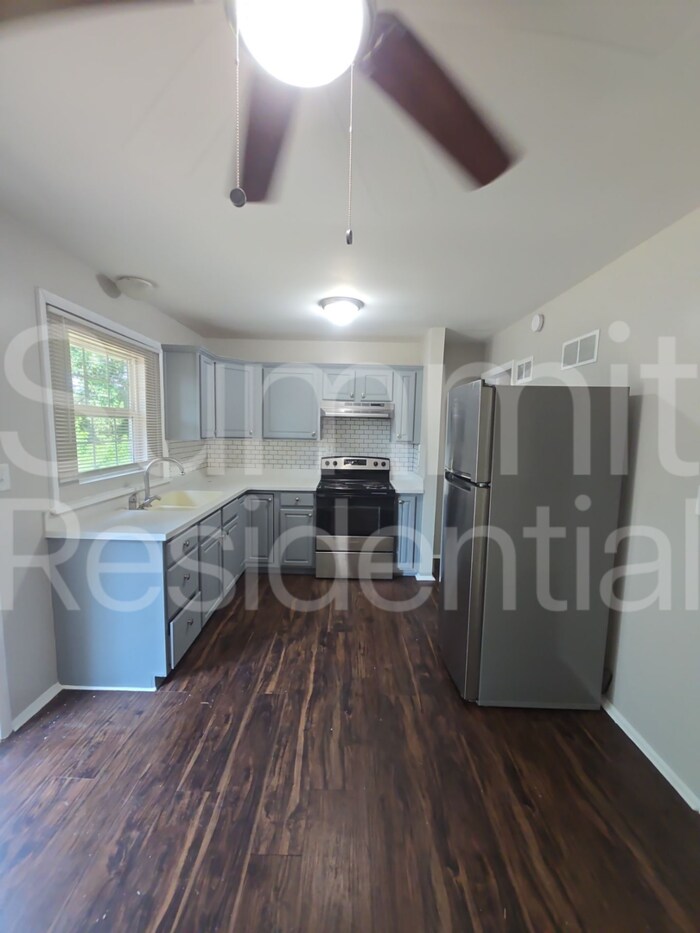 Building Photo - 8004 E 91 St