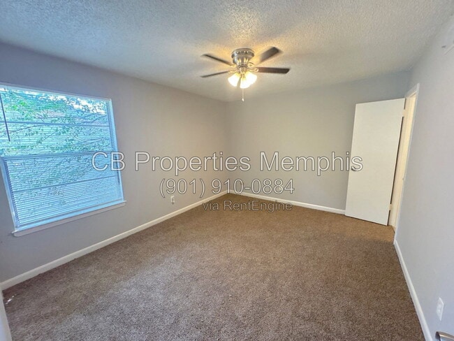 Building Photo - 4465 Rose Heather St