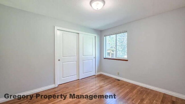 Building Photo - First Time Rental! Newly Remodeled 3bed 2bath Super clean home in top condition. Just under 1 acr...