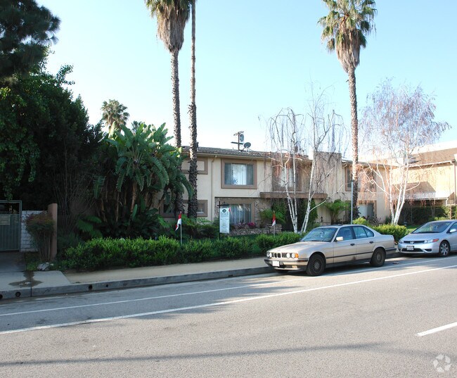 Building Photo - Chandler Apartments