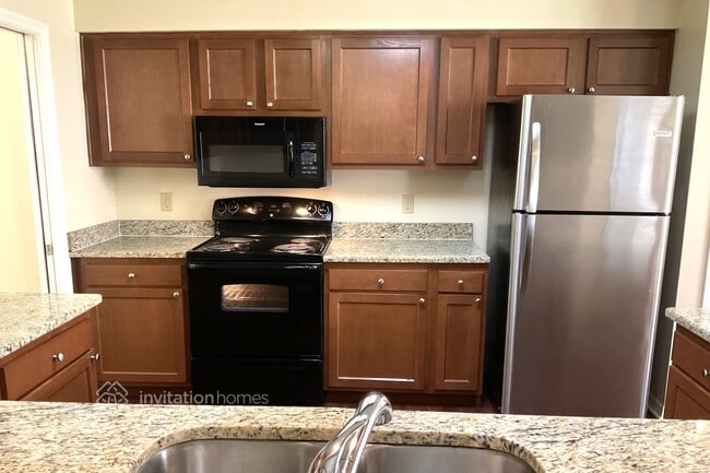 Building Photo - 1176 E Winged Foot Cir