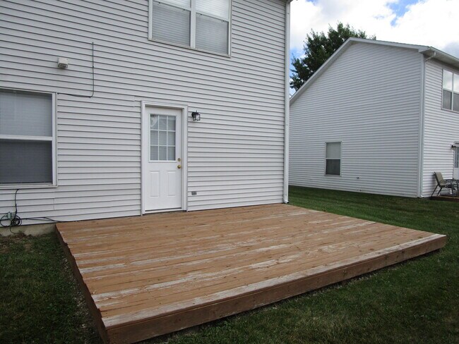 Building Photo - 2406 Calder Ct