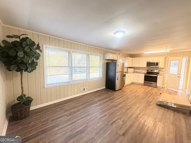 Building Photo - 3820 Union Rd SW