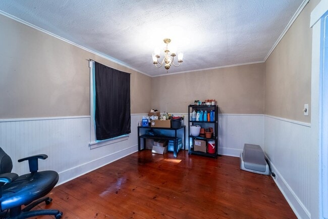 Building Photo - 66 Lyford St