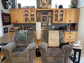 Building Photo - 17200 W Bell Rd