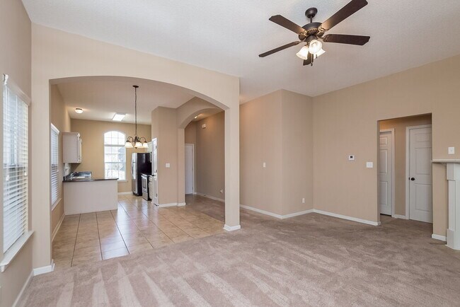 Building Photo - 7879 Ridgedale Dr