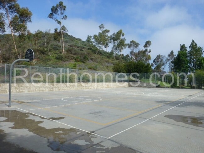 Building Photo - Scripps Ranch, 11073 Caminito Encanto, AC,...