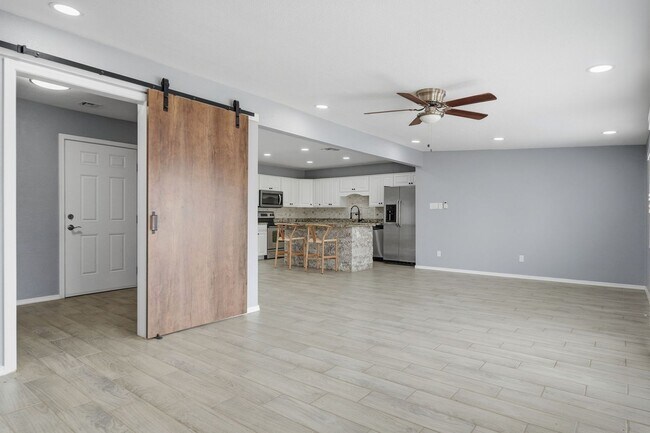 Building Photo - Recently Remodeled Home with All Appliances Included!