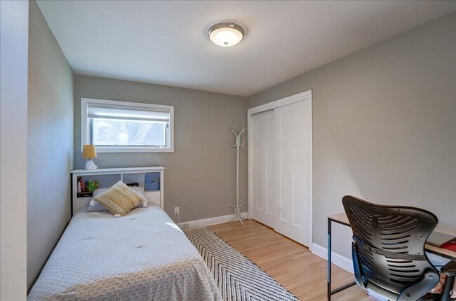 Building Photo - 5601 Russett Rd