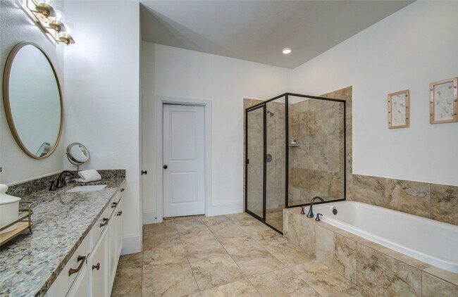 Building Photo - 28627 Rolling Ridge Dr