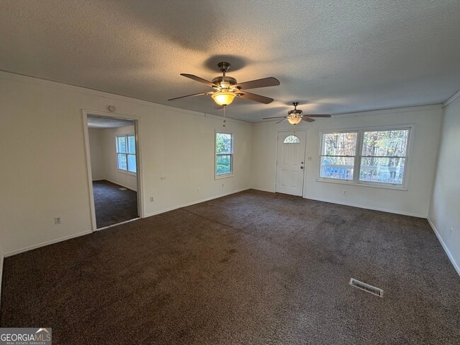 Building Photo - 2933 Coffer Dr