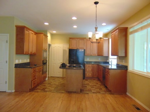 Building Photo - Bethany 4 Bedroom - Enclosed Patio for 4 season Entertaining !!!