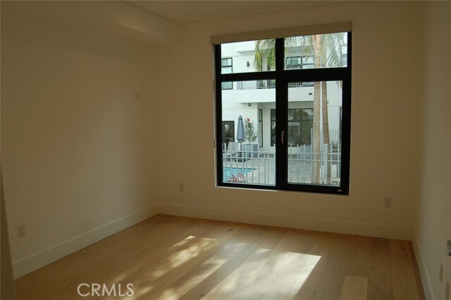 Building Photo - 399 E Del Mar Blvd