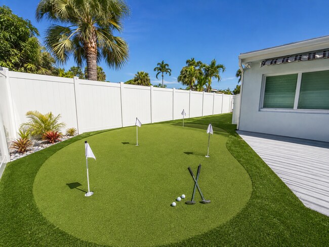 Building Photo - "Charming Furnished (Unfurnished Negotiable) 3-Bed Oasis with Hot tub in Palm Beach Gardens – 2,2...