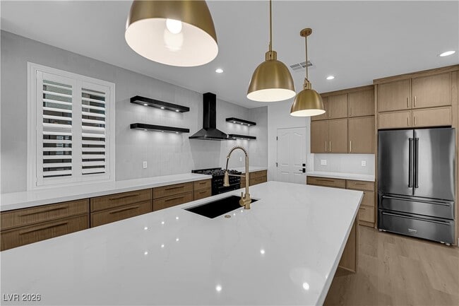 Building Photo - 465 Cabral Peak St