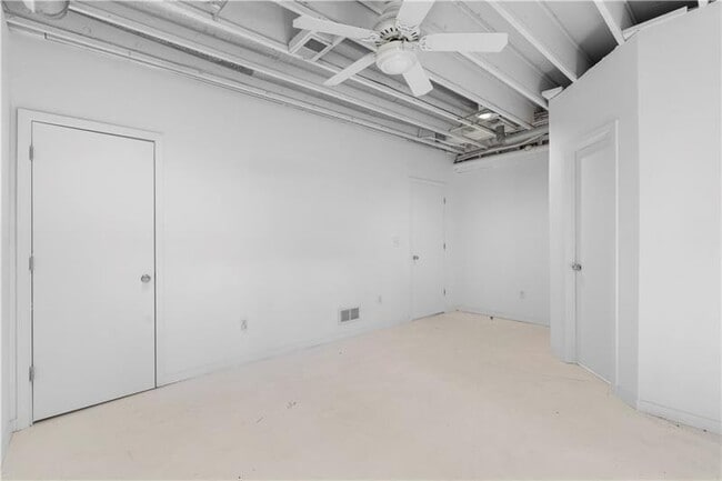 Building Photo - 5 Krog St NE