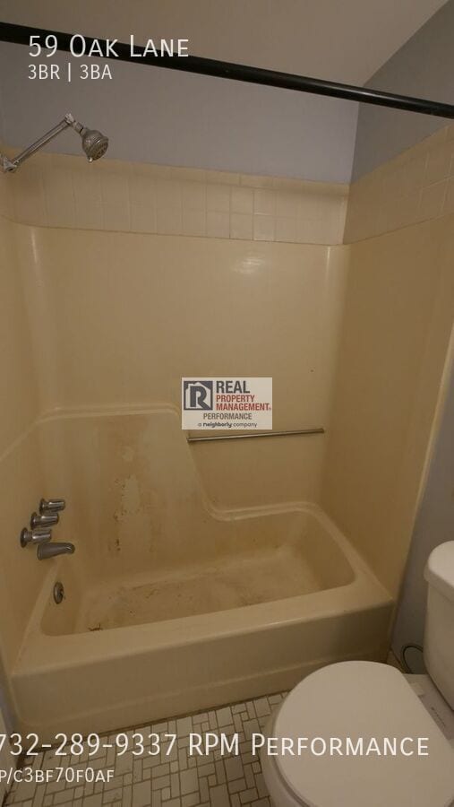 Building Photo - 59 Oak Ln