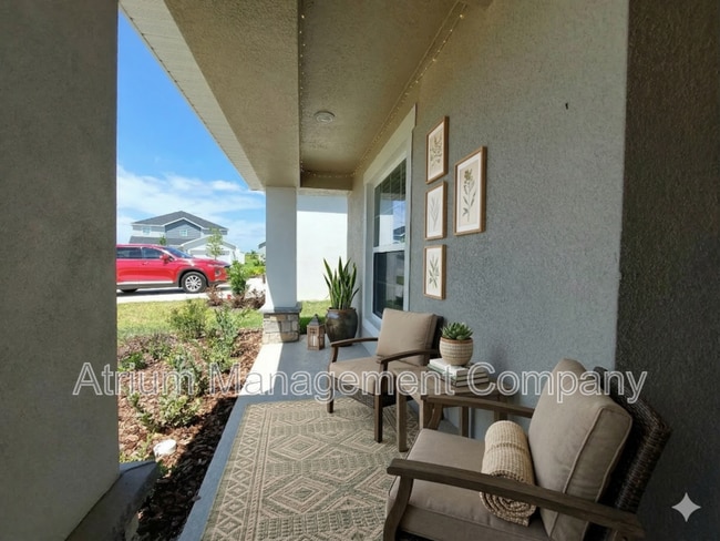 Building Photo - 1234 Cascade Dr